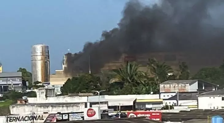 Incêndio em Shopping de São Luís deixa 2 mortos e 13 feridos